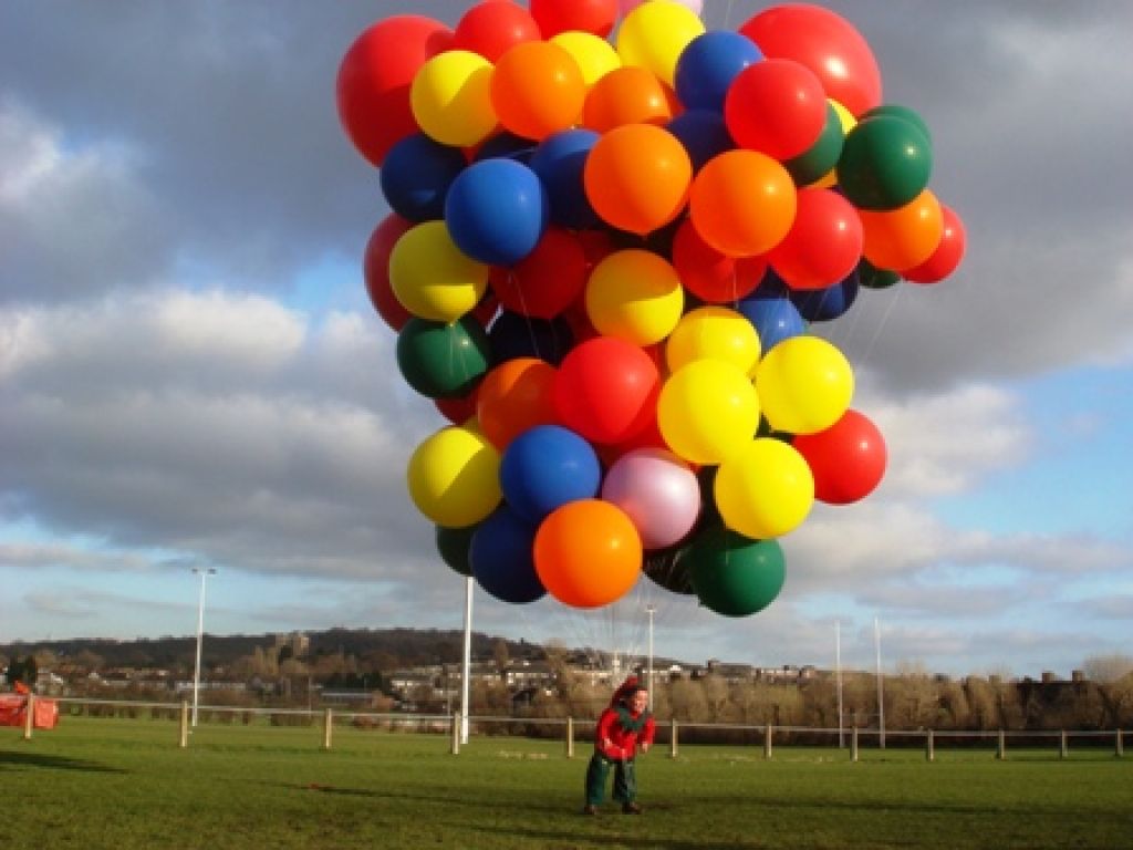 Vprašanje za 500 evrov: koliko balonov dvigne Slovenca?