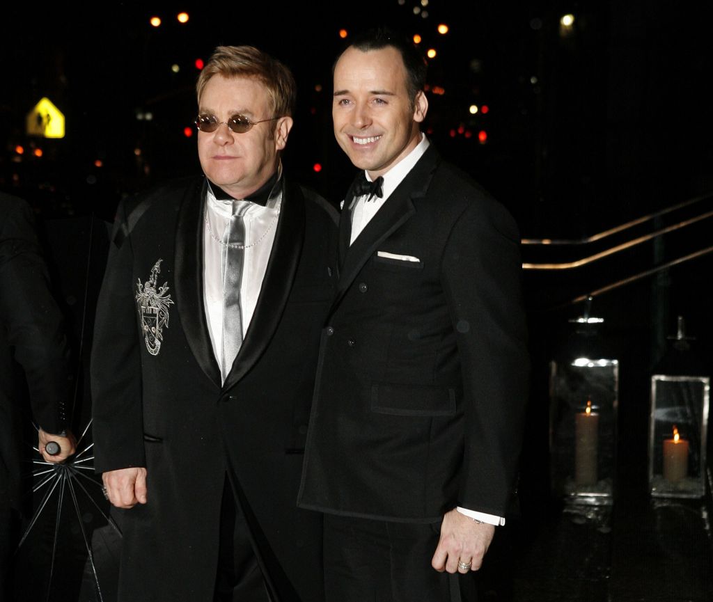 Elton John in David se bosta poročila
