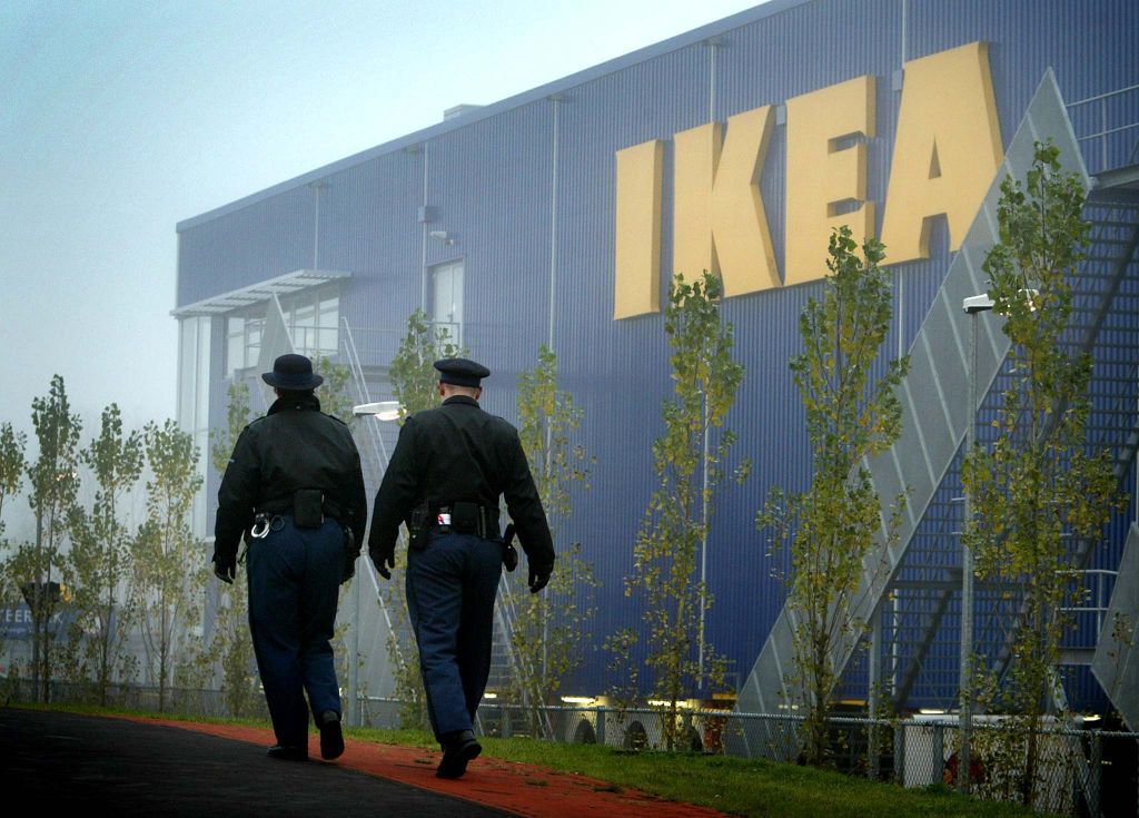 Vzhodnonemški politični zaporniki pod prisilo delali za Ikeo?