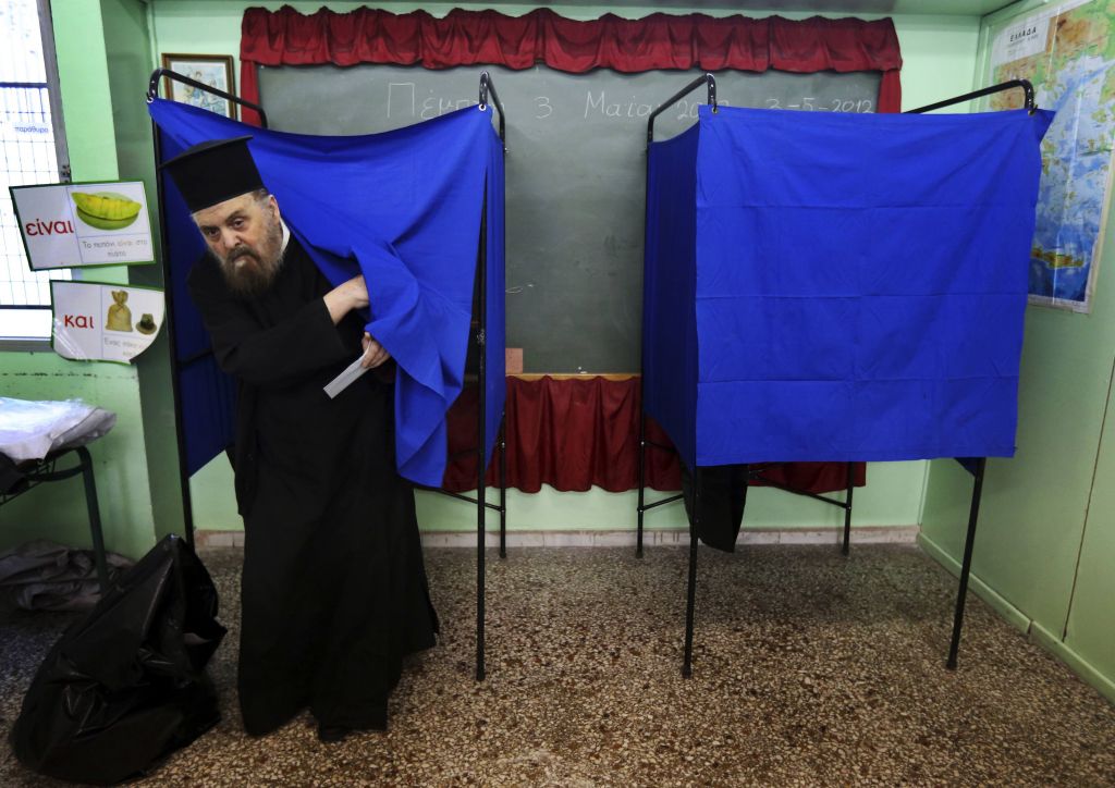 Ob volitvah v Grčiji napovedani negotovi izidi