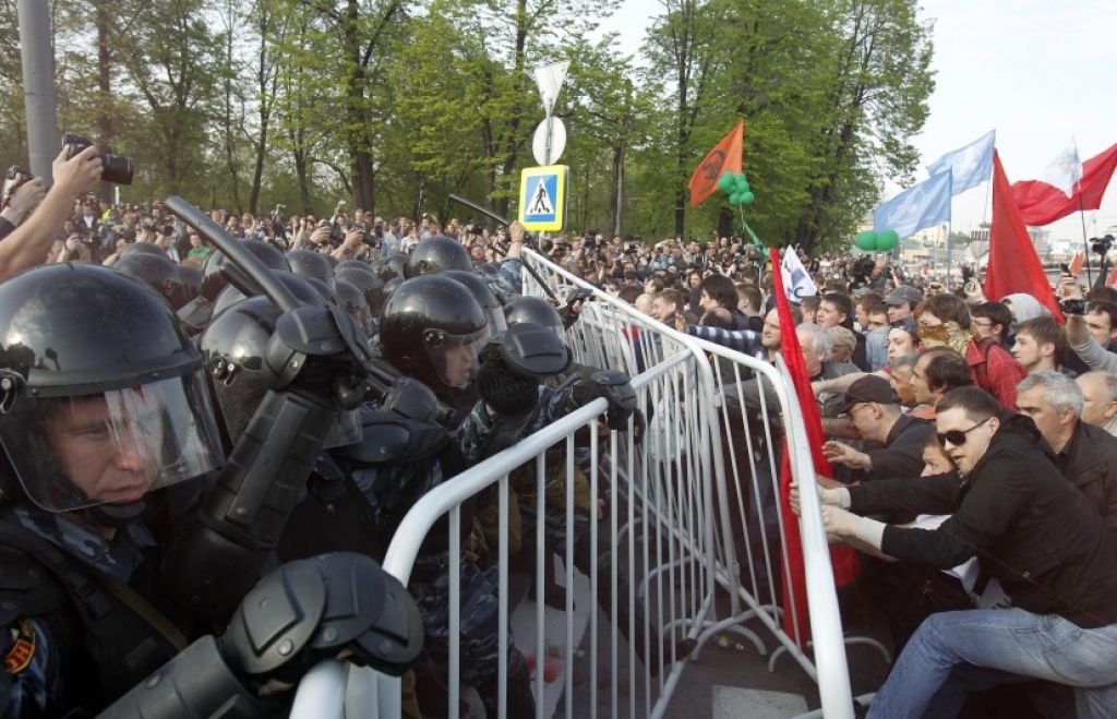 FOTO: V Moskvi protesti pred Putinovo zaprisego