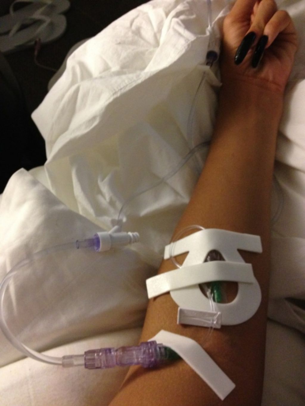 Rihanna pristala v bolnišnici