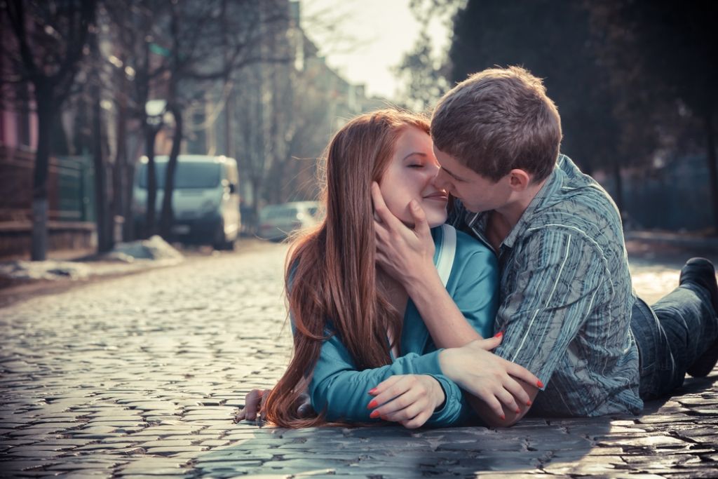 Ali se zavedamo pomena poljubljanja?