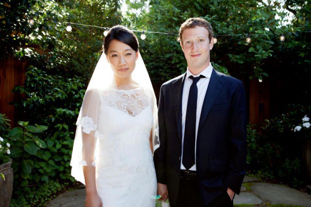 Mark Zuckerberg (28) v eni in edini obleki