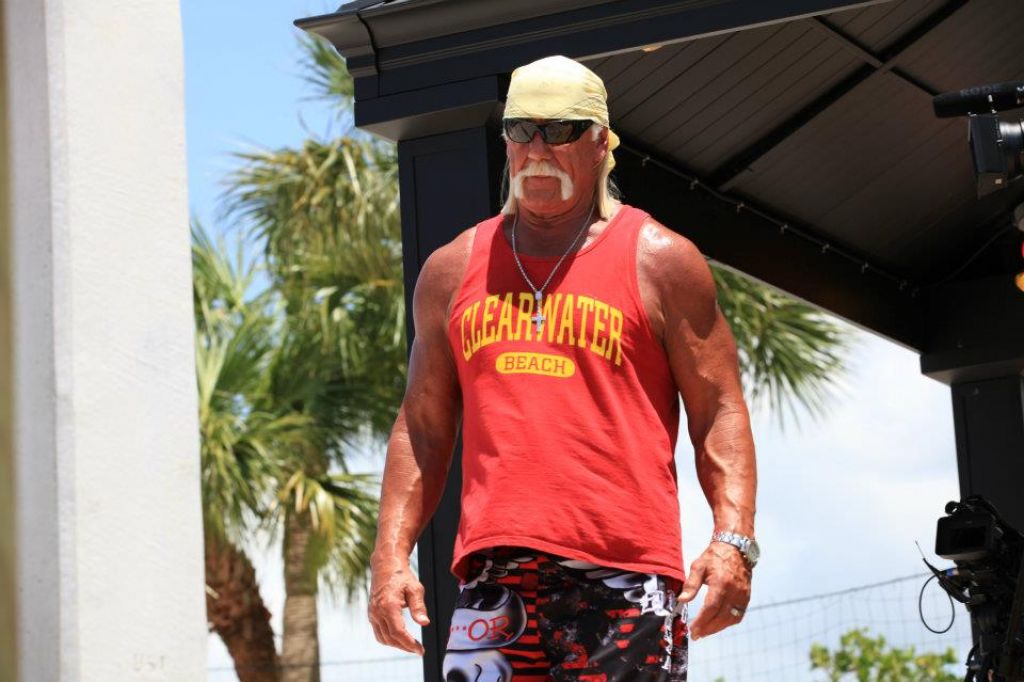 Rokoborca Hulka  Hogana odnesle rasistične izjave