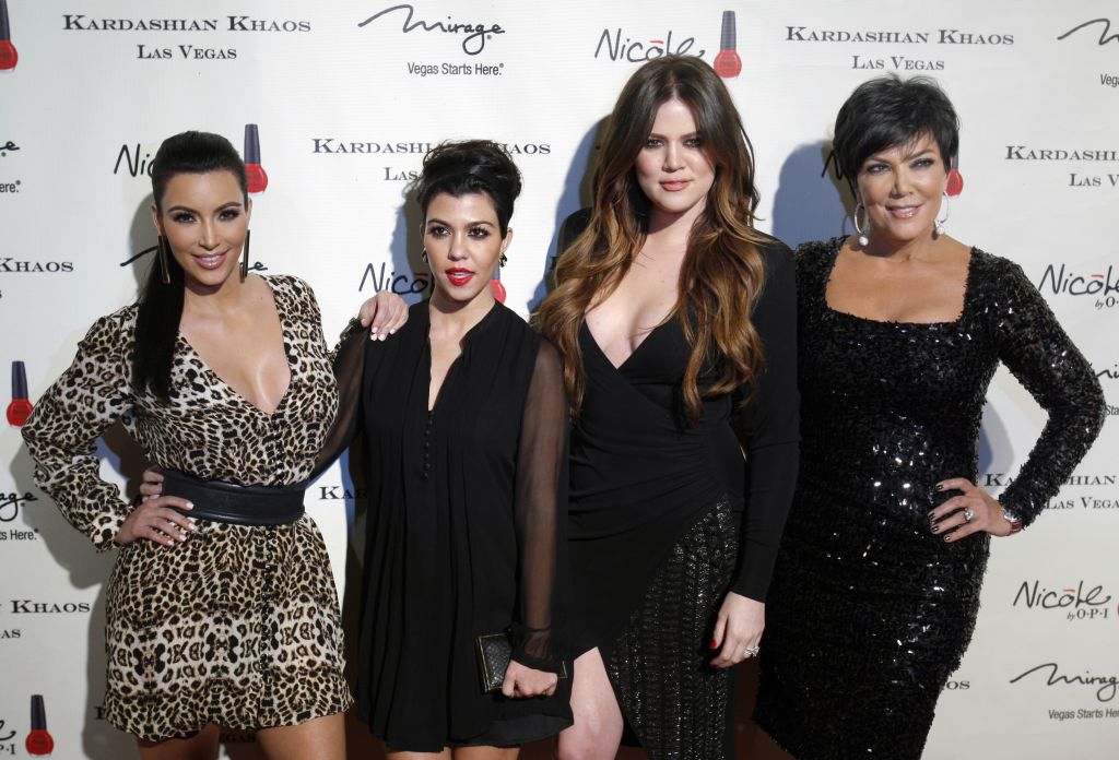 Kourtney Kardashian je še tretjič noseča