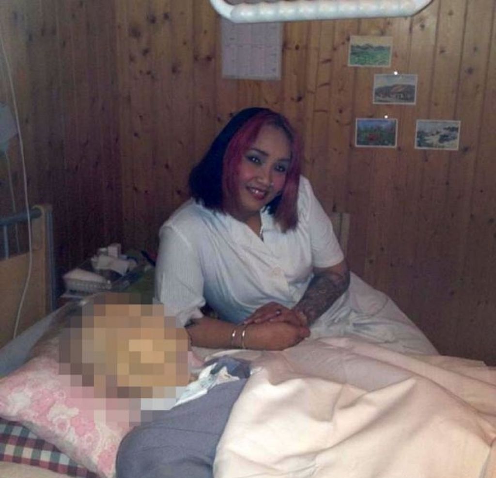 Fotografirala se je z mrtvo pacientko in objavila na facebooku