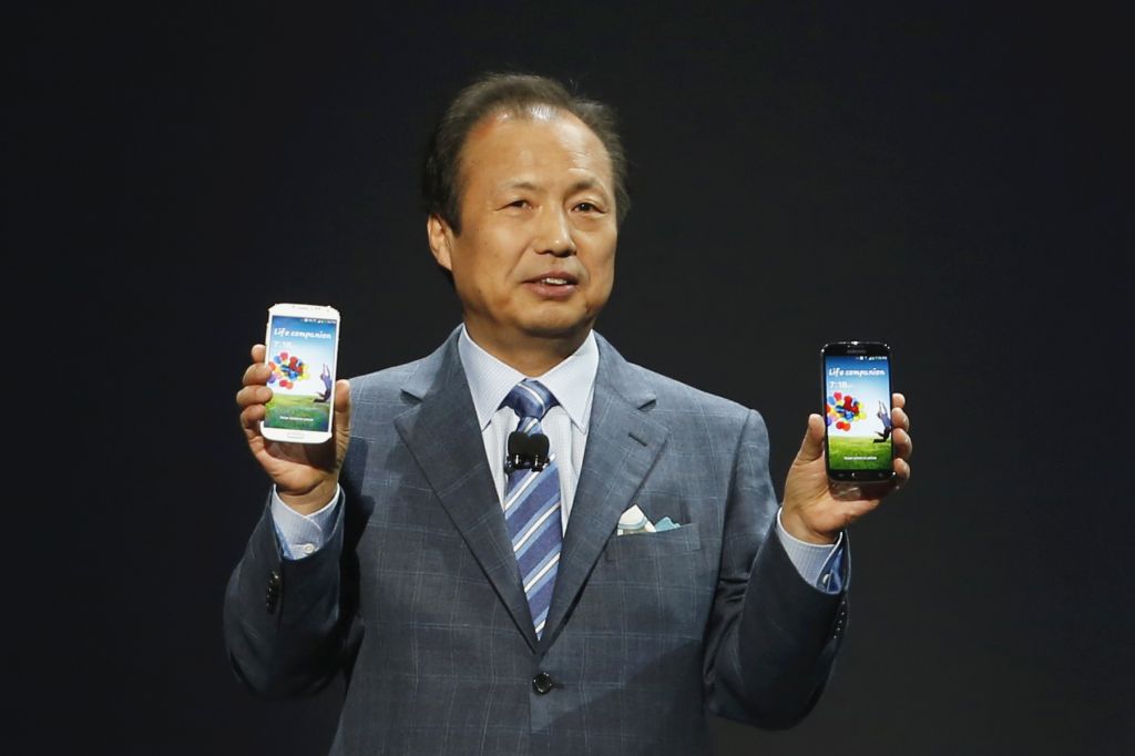 Galaxy S4 bo na prodajnih policah do junija