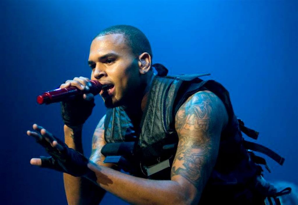 Chris Brown kroti notranje demone