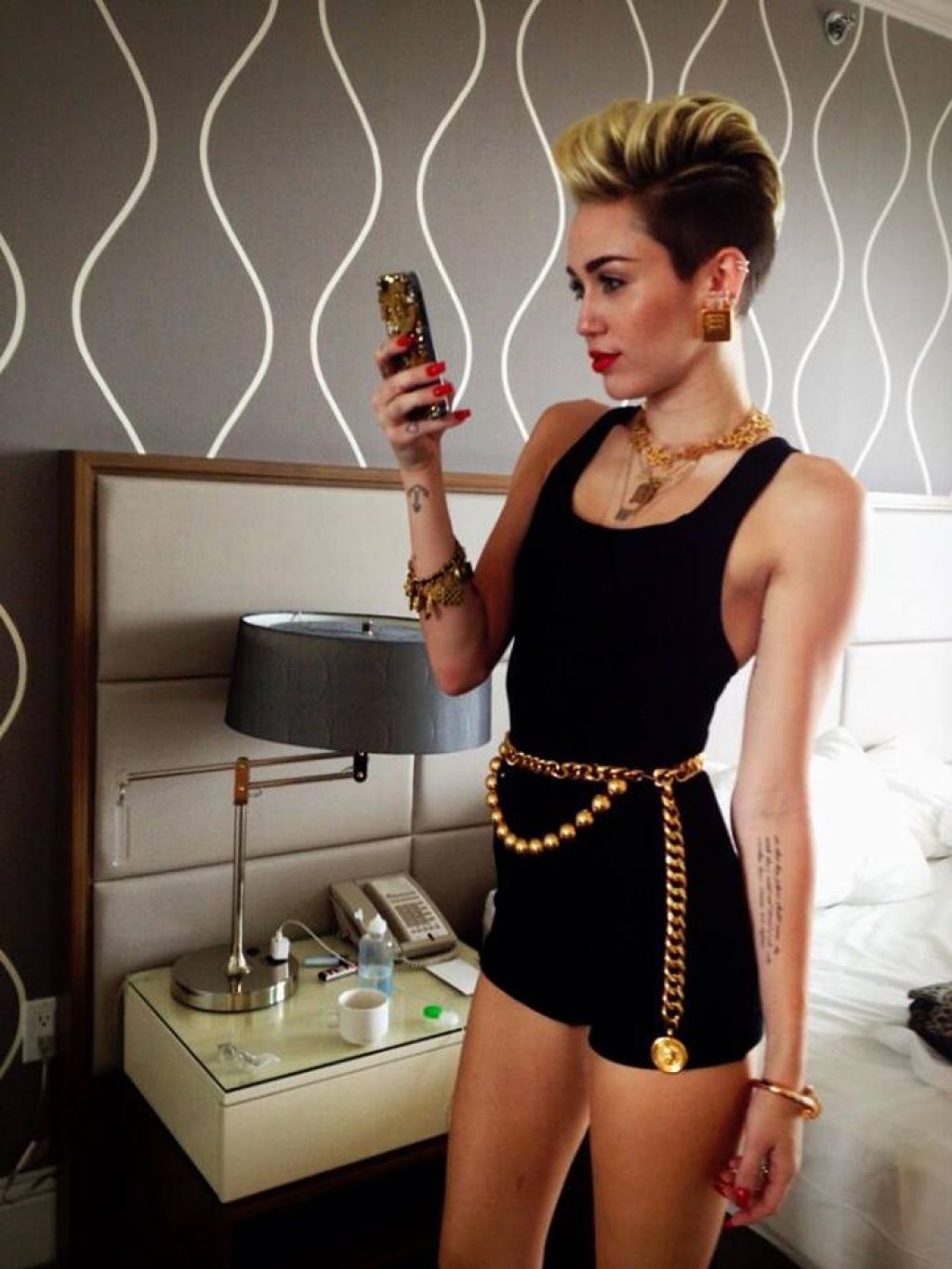 FOTO: Shujšana Miley Cyrus