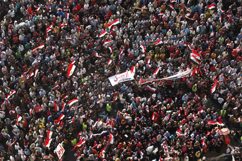 Napeto: Več mrtvih v Egiptu, zunanje ministrstvo svari turiste