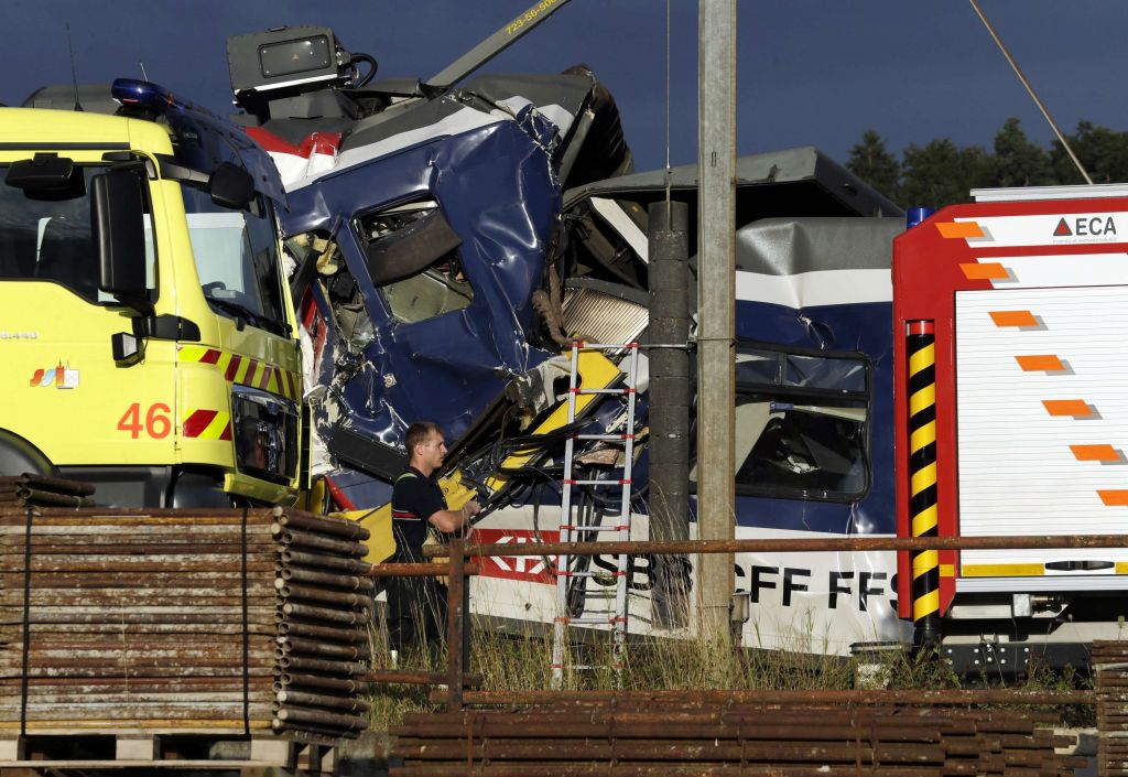 FOTO: V Švici trčila vlaka