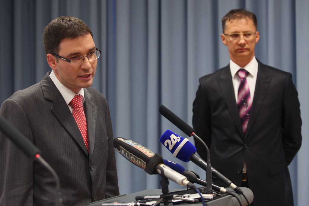 Ovadeni prvak SD Lukšič, minister Pikalo in državni sekretar 
