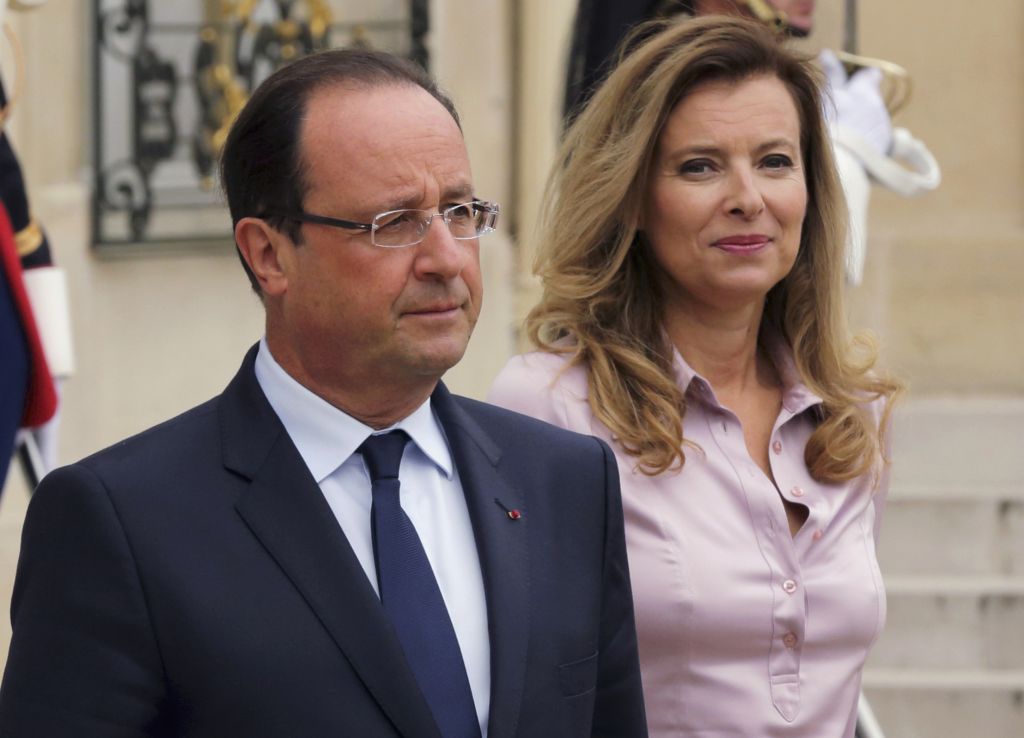 Francozi besni, žigolo Hollande pa menca