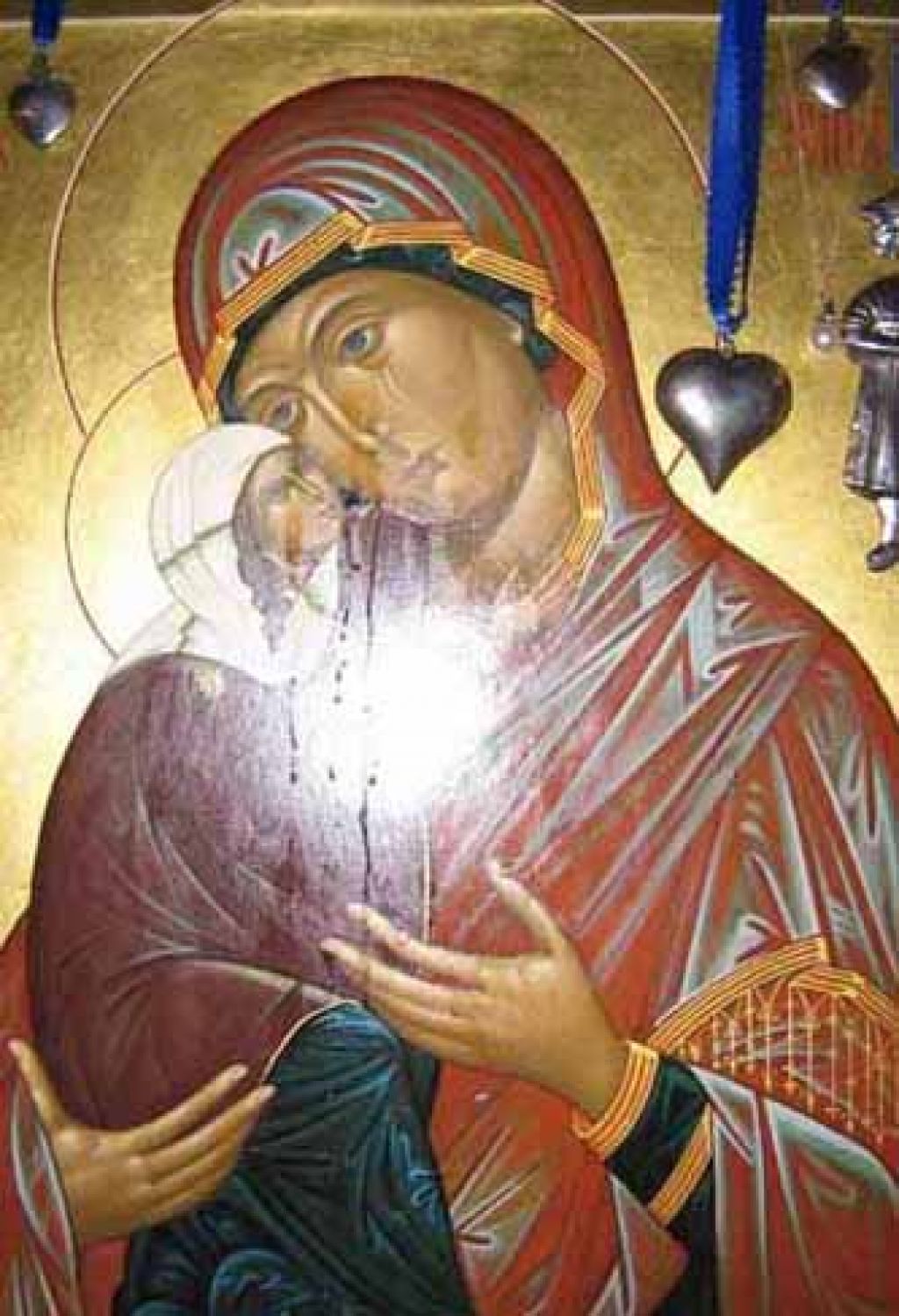 Božji srd? Verske ikone v Rusiji in Ukrajini krvavijo