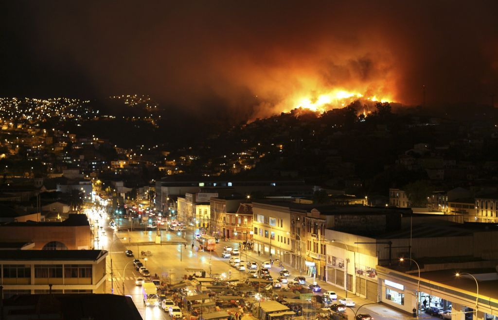 FOTO: V ognju zgorelo 500 domov