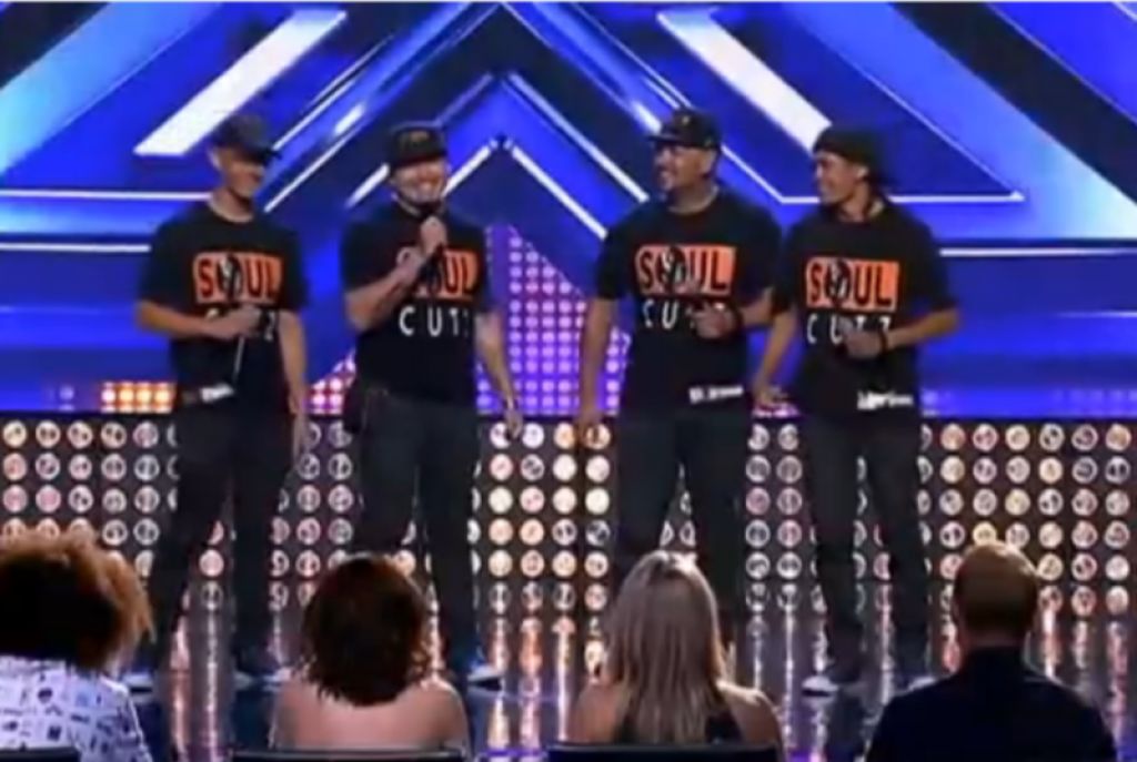 VIDEO: Skupina fantov navdušila na X Factorju