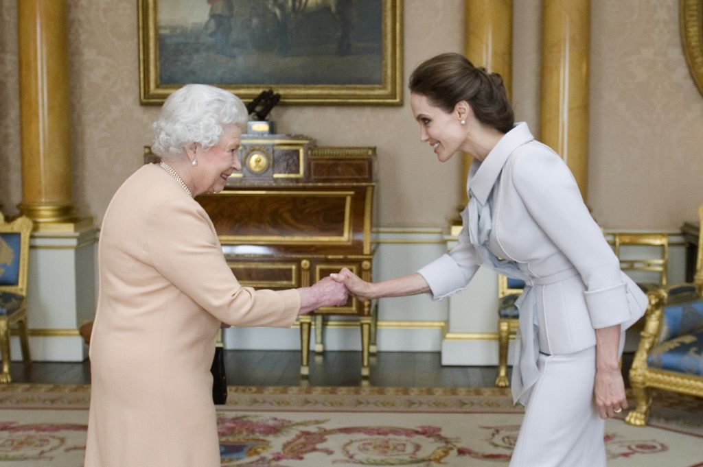 FOTO: Srečala se je z britansko kraljico