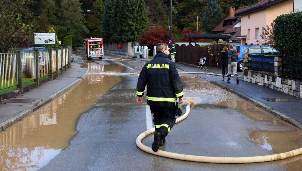 FOTO: Slovenija se pripravlja na vodno katastrofo