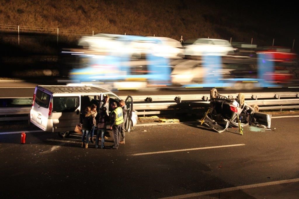 Huda nesreča: na avtocesti je pravo razdejanje