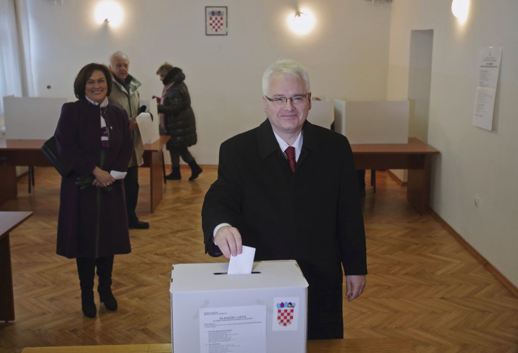Narava jim ne prizanaša, na volitve pa zjutraj 60 tisoč Hrvatov več kot 2009