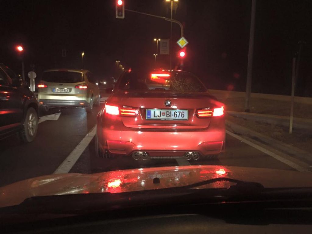 FOTO: Ukradli so mu komaj dva dni starega oranžnega BMW M3