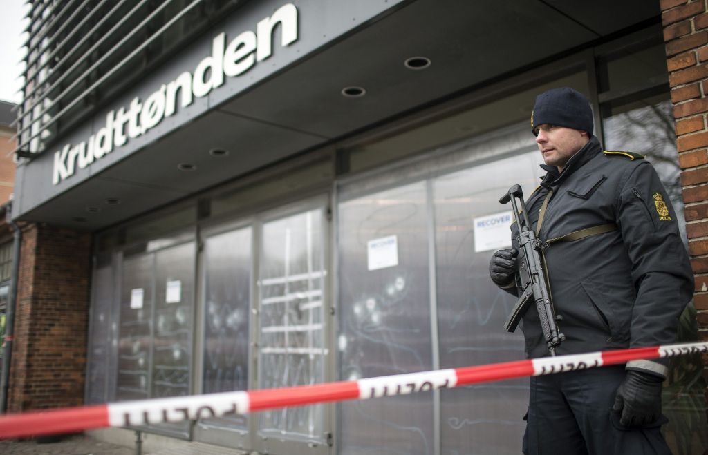 Danska: sumljiv paket, strah in nova evakuacija