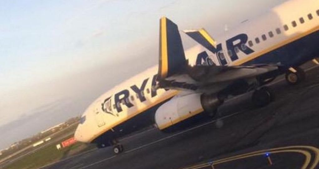FOTO: Trčili letali nizkocenovnika Ryanair