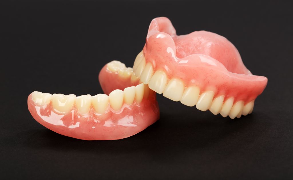 Zobe so vrtali že  pred 13.000 leti