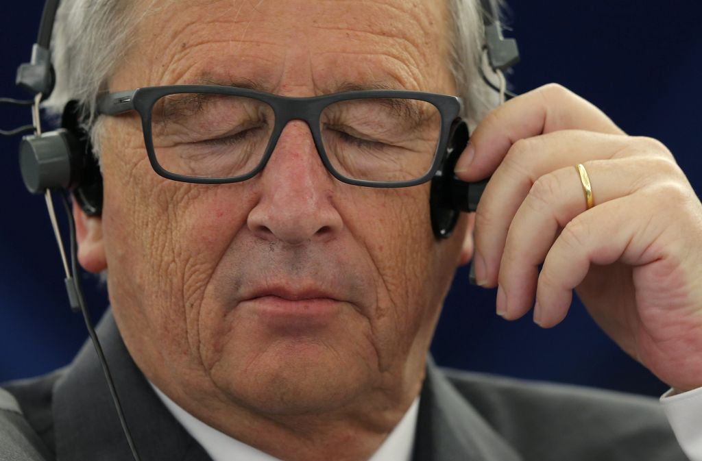 FOTO: Kaj Junckerju štrli iz nosa?