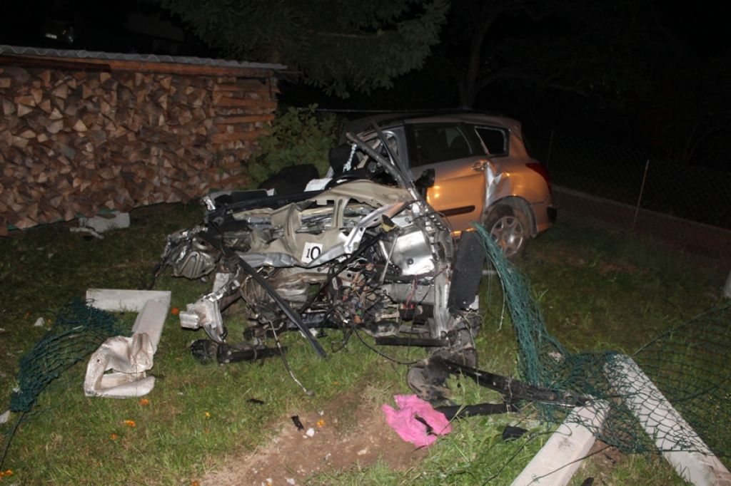 FOTO: To je ostalo od avta, za volanom pijan najstnik
