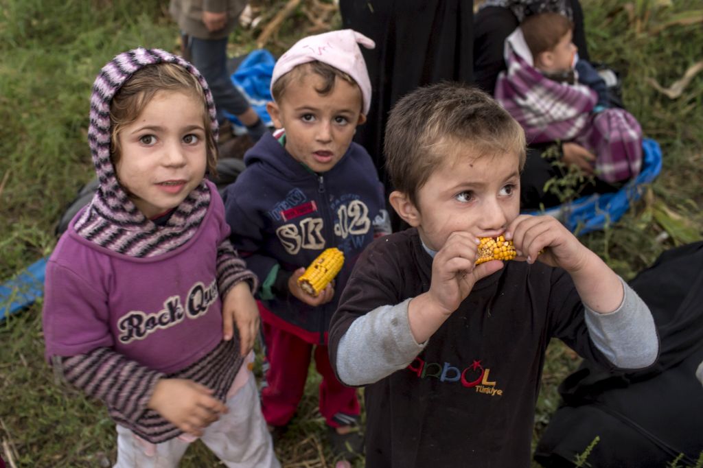 FOTO: Med begunci tudi hudo bolni otroci