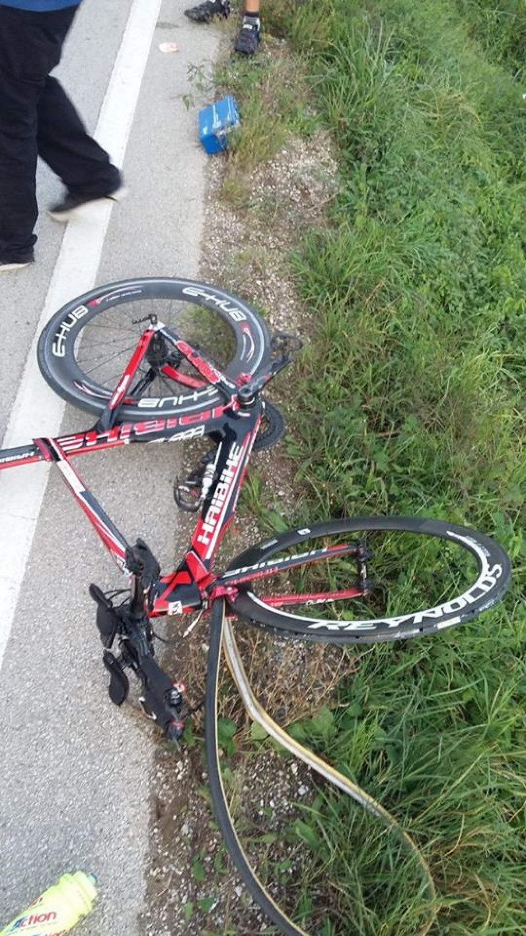 FOTO: Napadel kolesarje: »Poln k...c vas imam«