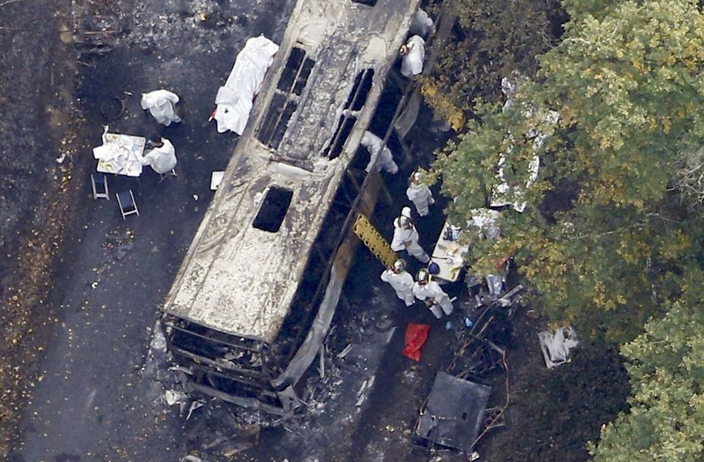 Nesreča avtobusa: več spečih potnikov je zgorelo