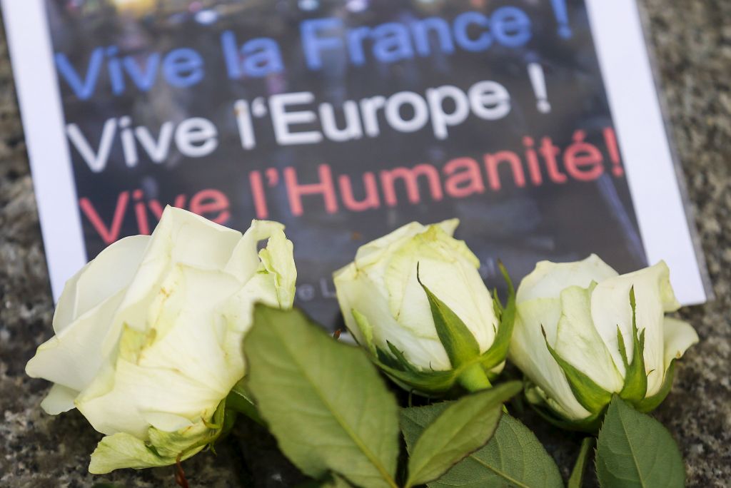 Eden od napadalcev v Parizu naj bi v Evropo prišel kot begunec