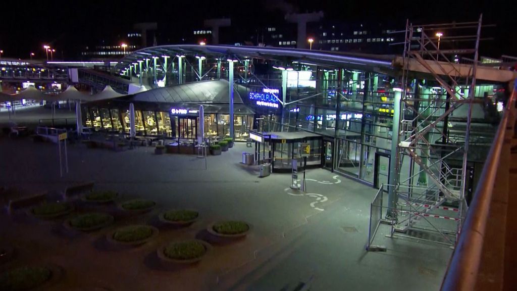 VIDEO: Preplah na letališču, iskali so bombo