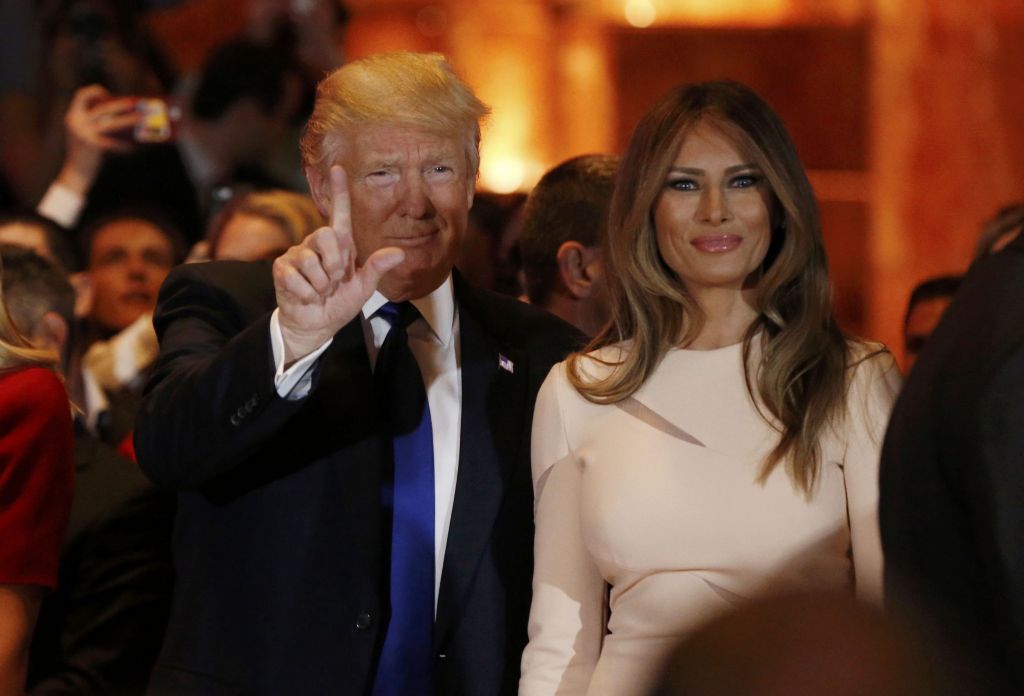 VIDEO: Mož Melanie Trump Donald: Zagrabi jo za pi***