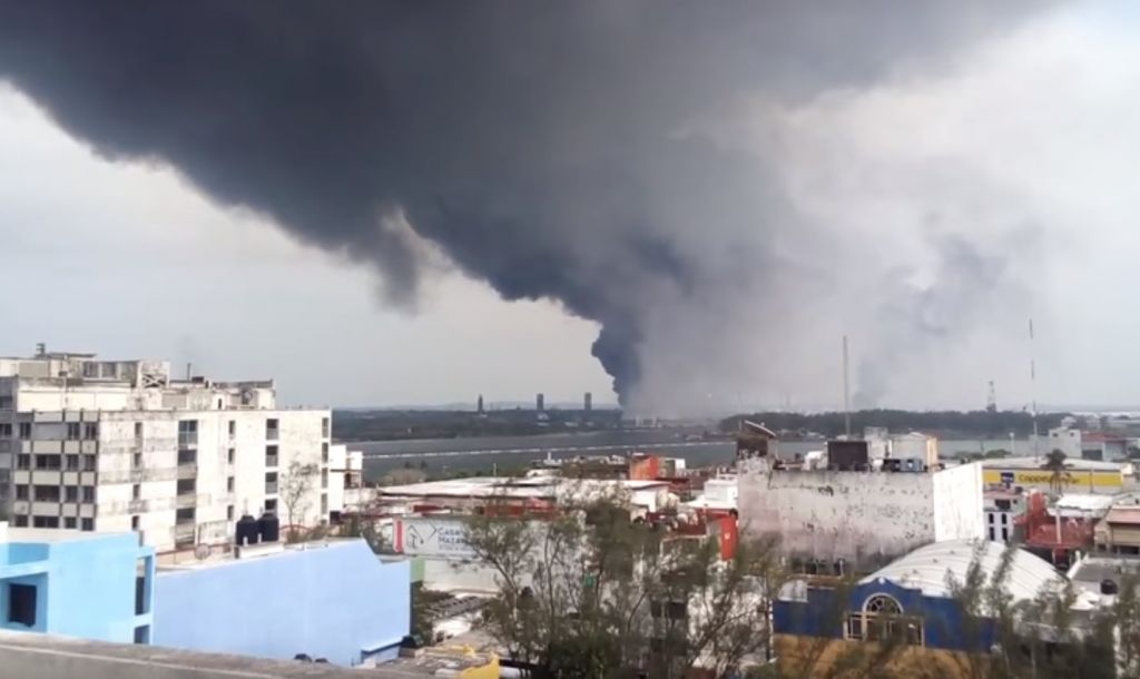 FOTO in VIDEO: Eksplozija v tovarni zahtevala vsaj tri življenja