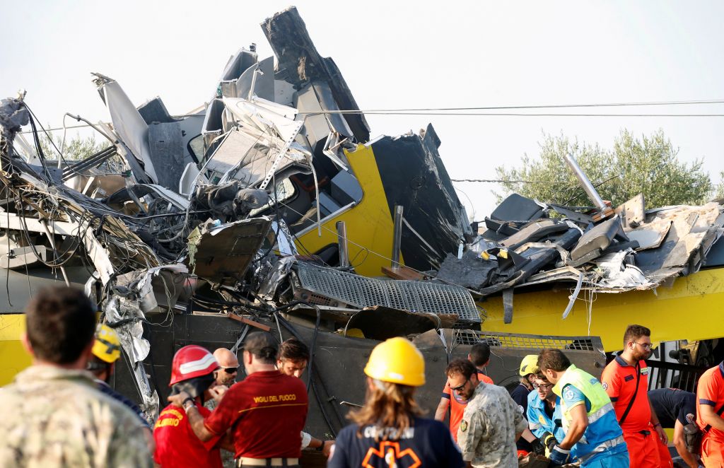 FOTO in VIDEO: Po nesreči dveh vlakov število žrtev naraslo na 27