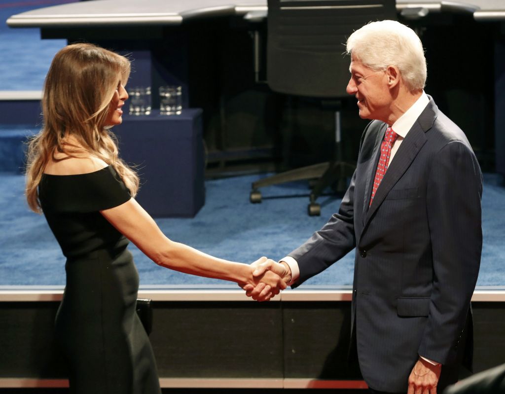 VIDEO: Billu Clintonu se posmehujejo: tako si je ogledal Melanio