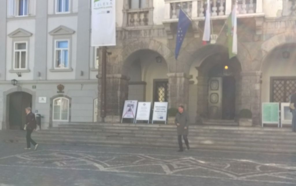 FOTO: Zoran Janković zapustil mestno hišo