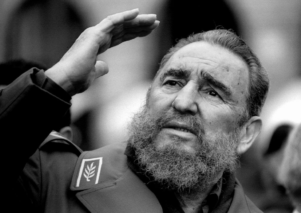 FOTO: Na pogreb skoraj izključno levičarski zavezniki, Castro šokiral z željami