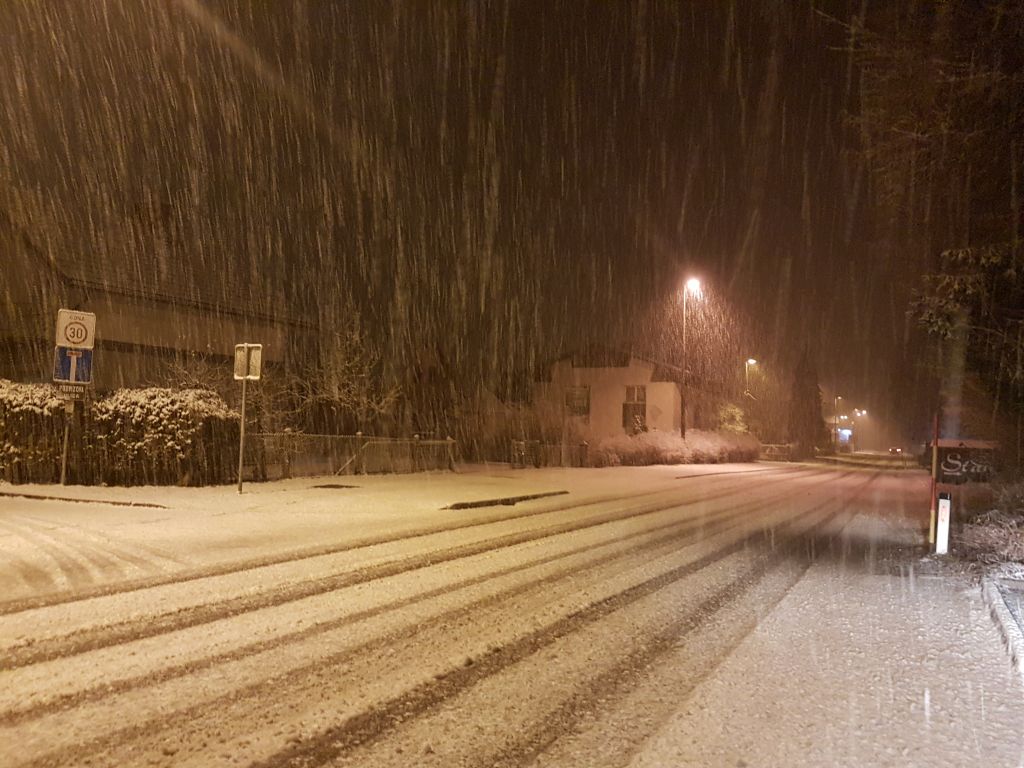 FOTO: Tokrat ni presenetil: pošiljka snega tudi v prestolnici