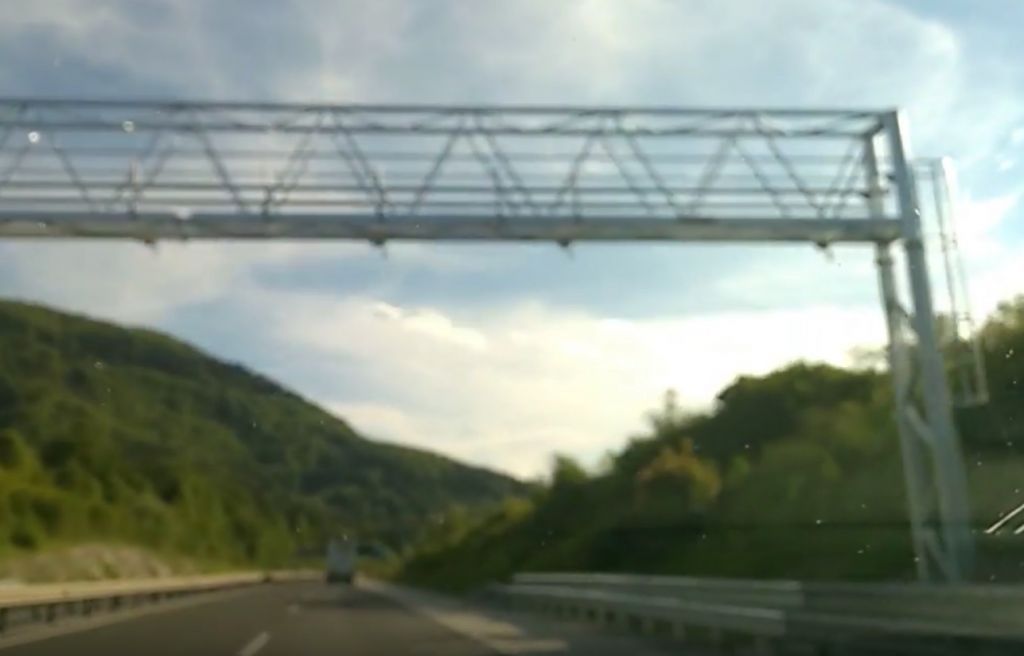 VIDEO: Novi radarji na avtocesti?