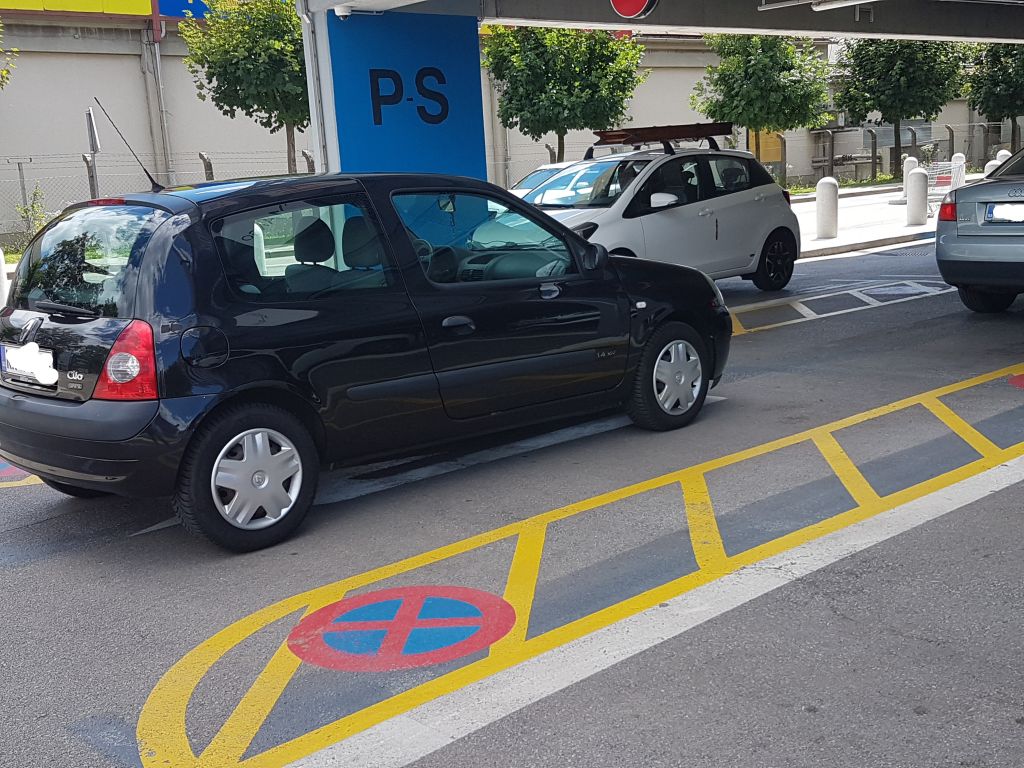 FOTO: Se lahko v Ljubljani parkira še bolj objestno?