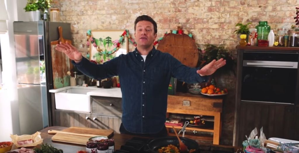 VIDEO: Triki Jamieja Oliverja za najboljšo božično večerjo