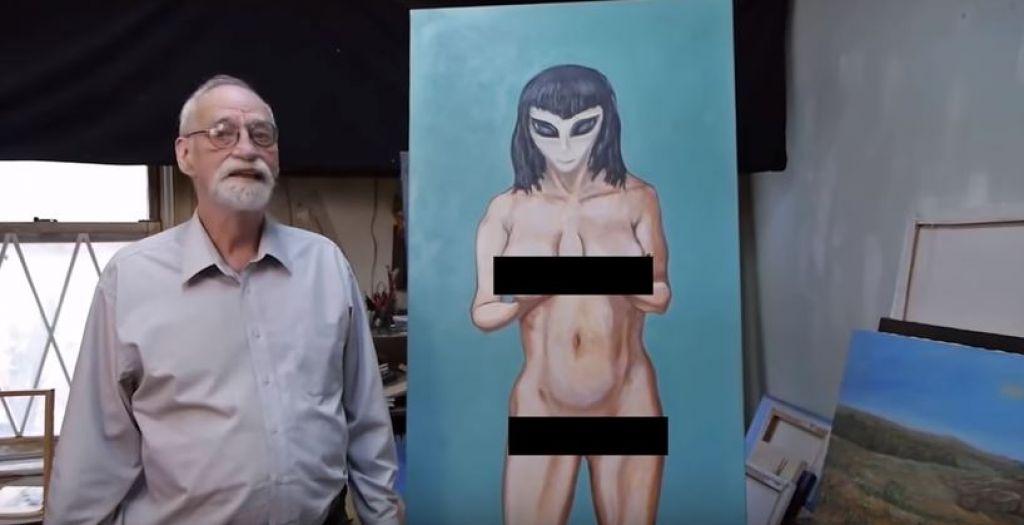 VIDEO: Seks z Nezemljanko: doživel močan orgazem in omedlel
