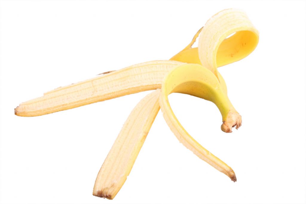 Pobelite si zobe - z bananinim olupkom!