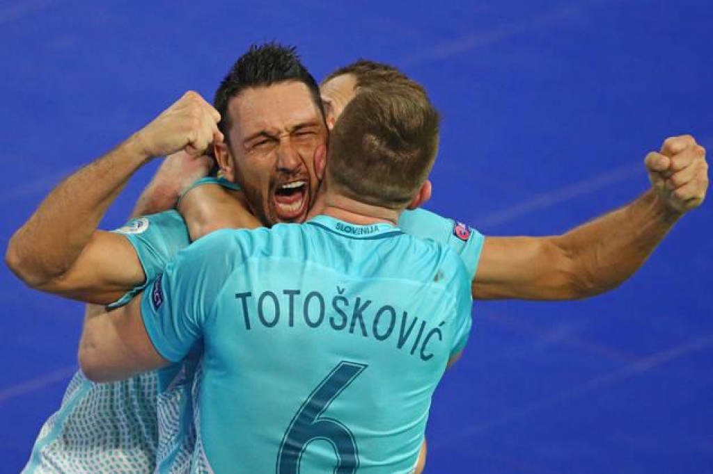 Slovenija gre v četrtfinale evropskega prvenstva