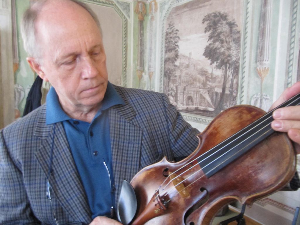 Bo uganka Tartinijeve violine le razrešena?